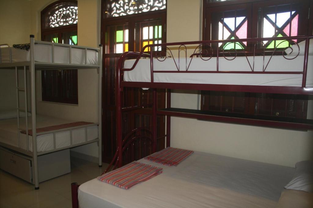 Mitraa Singapur